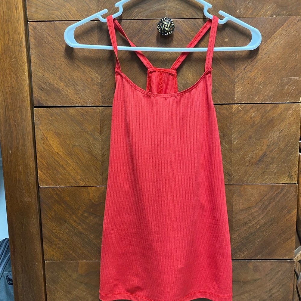 Go tank by Oiselle. Great condition!